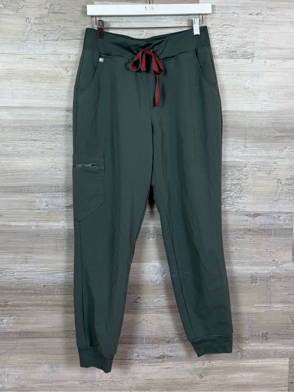 FIGS Yola Skinny Cargo Scrub Pants Dark Olive Green Size Medium M/P